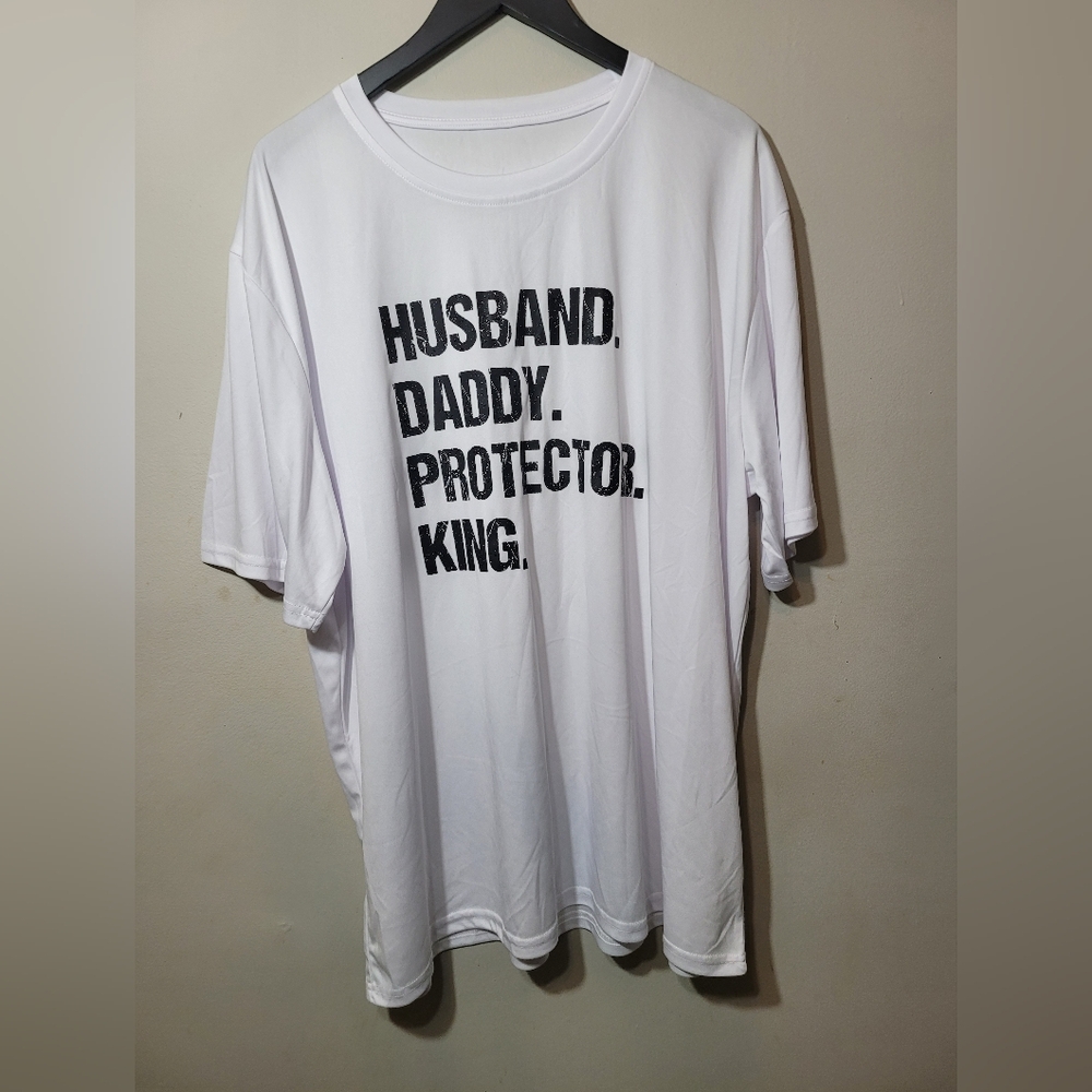 Graphic Tee - Picture 2 of 4